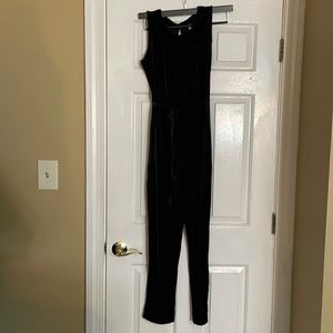 Cherokee black velvet pantsuit size 14/16 Girls
